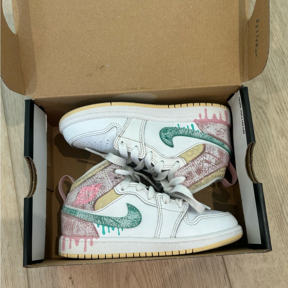 Childs Size 11 Ice cream🍦Drip Jordan’s.